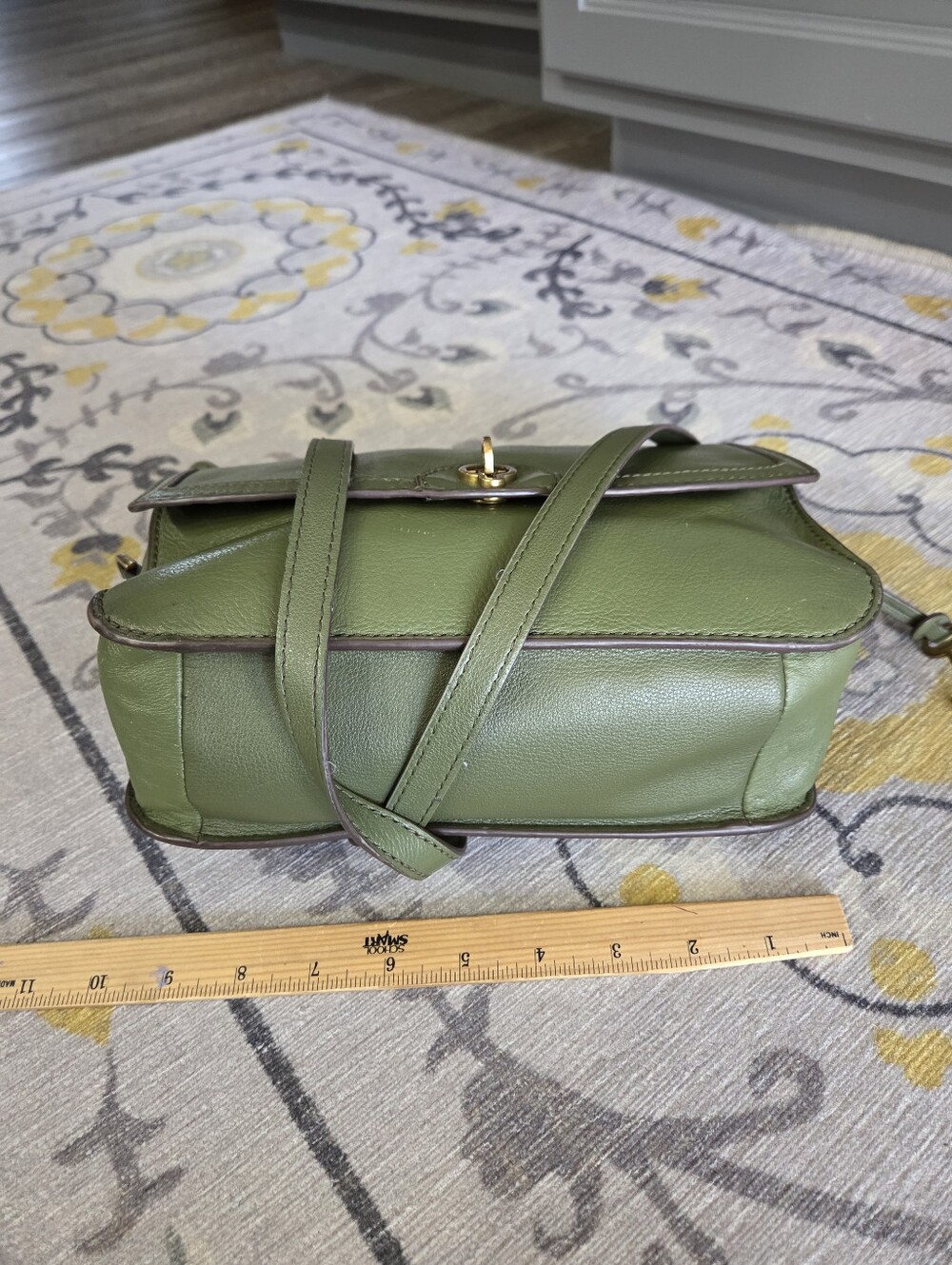 FOSSIL TURN LOCK CROSSBODY PURSE LEATHER OLIVE/ BRASS - Picture 15 of 16